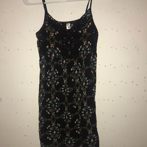 Short flower patterned dress from Mahina